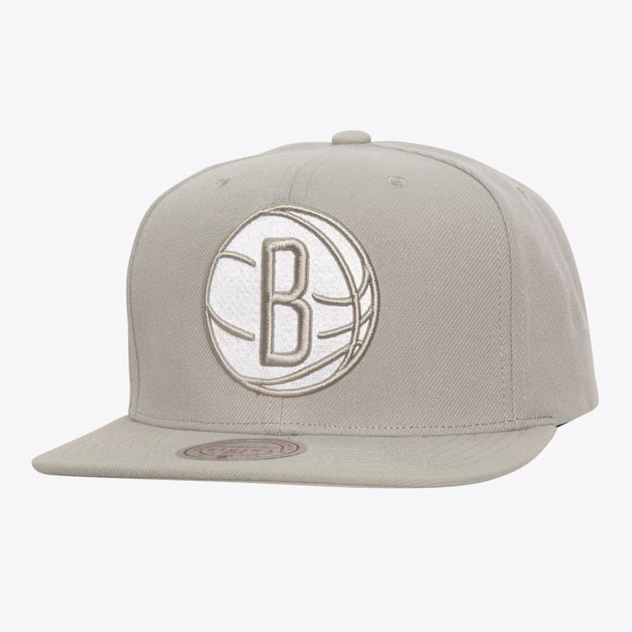 Бейсболка Mitchell & Ness Gray Brooklyn Nets Team Logo Snapback Hat