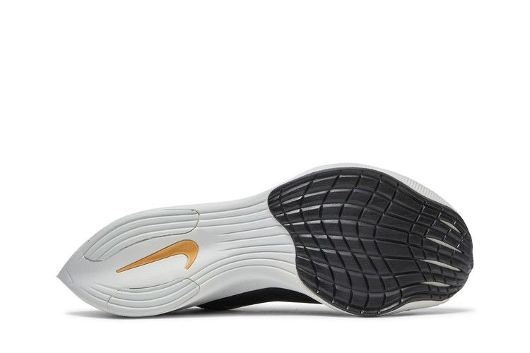 Кроссовки Nike ZoomX Vaporfly NEXT% 2 'Black Metallic Gold Coin'