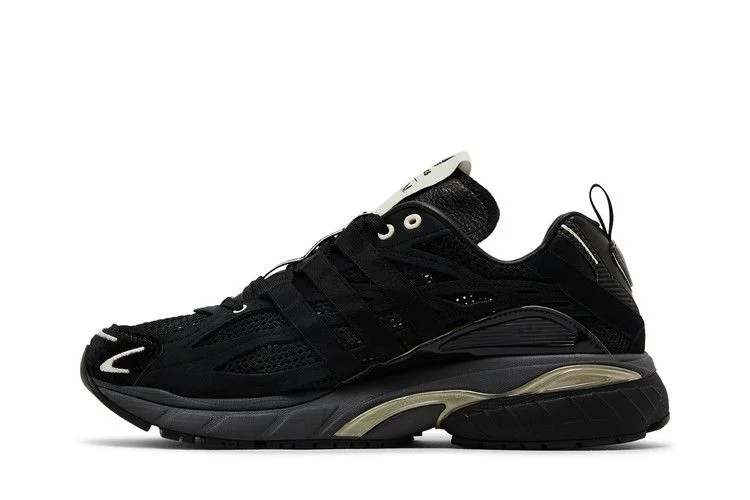 Krossovki-Song-for-the-Mute-x-adidas-Adistar-Cushion-Black-2