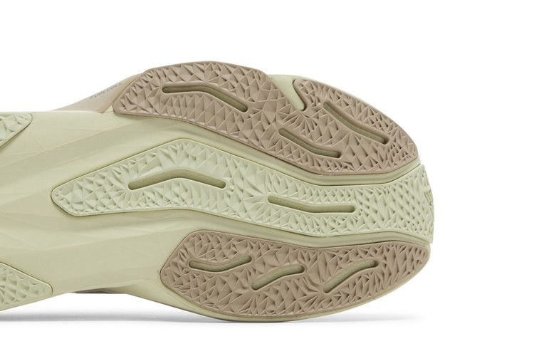 Кроссовки New Balance FuelCell Rebel v4 'Linen Lichen Green'