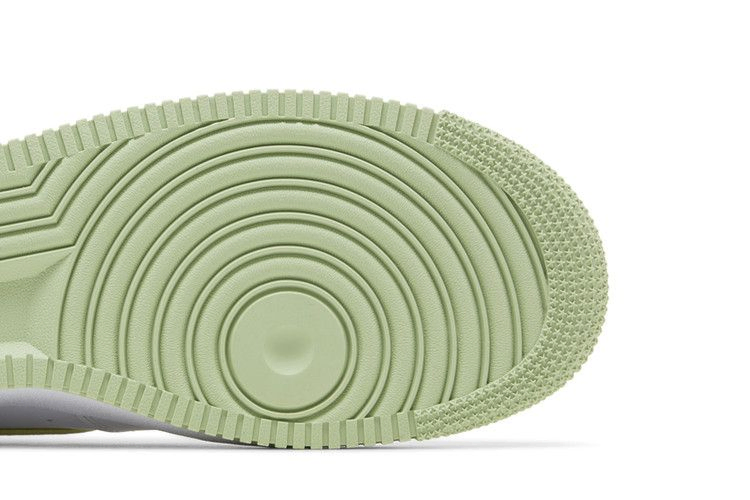Кроссовки Nike Air Force 1 '07 'Honeydew'