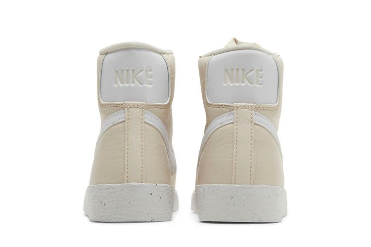 Кроссовки Nike Wmns Blazer Mid '77 Next Nature 'Light Orewood Brown'