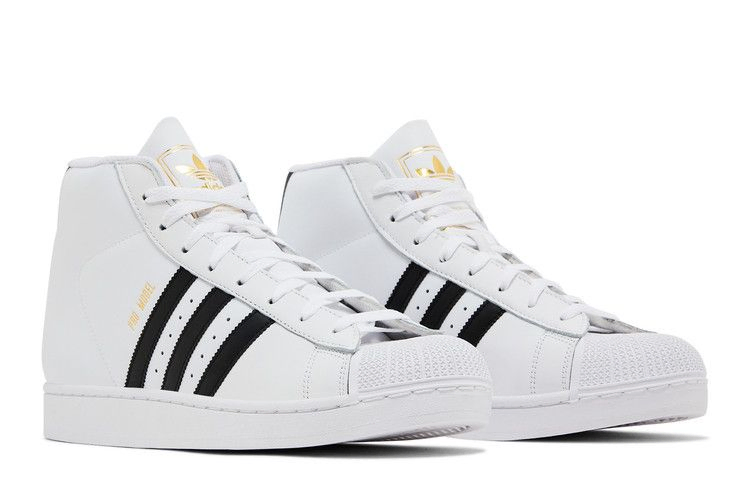pro-model-white-black-2025-hq2515_07