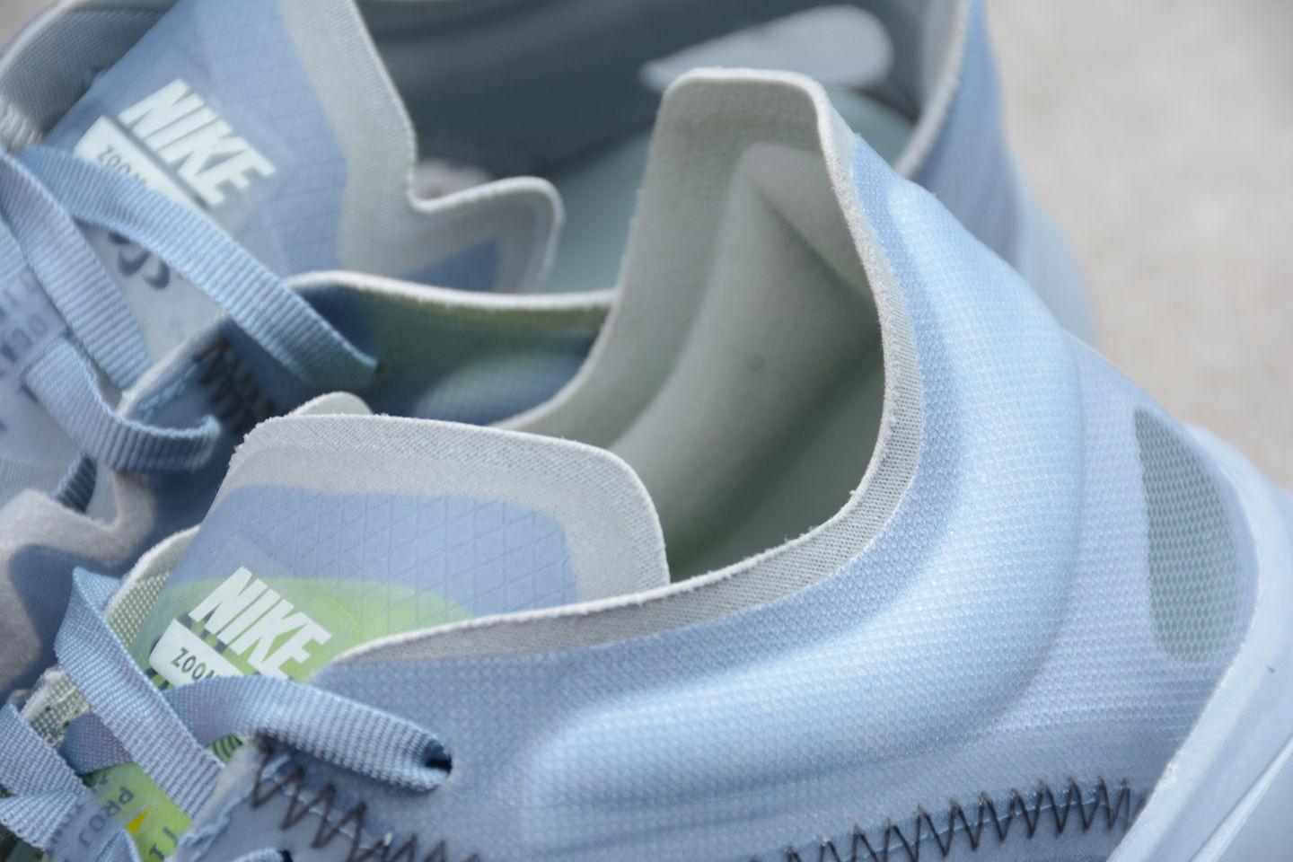 Zoom-Fly-Fast-Obsidian-Mist-3