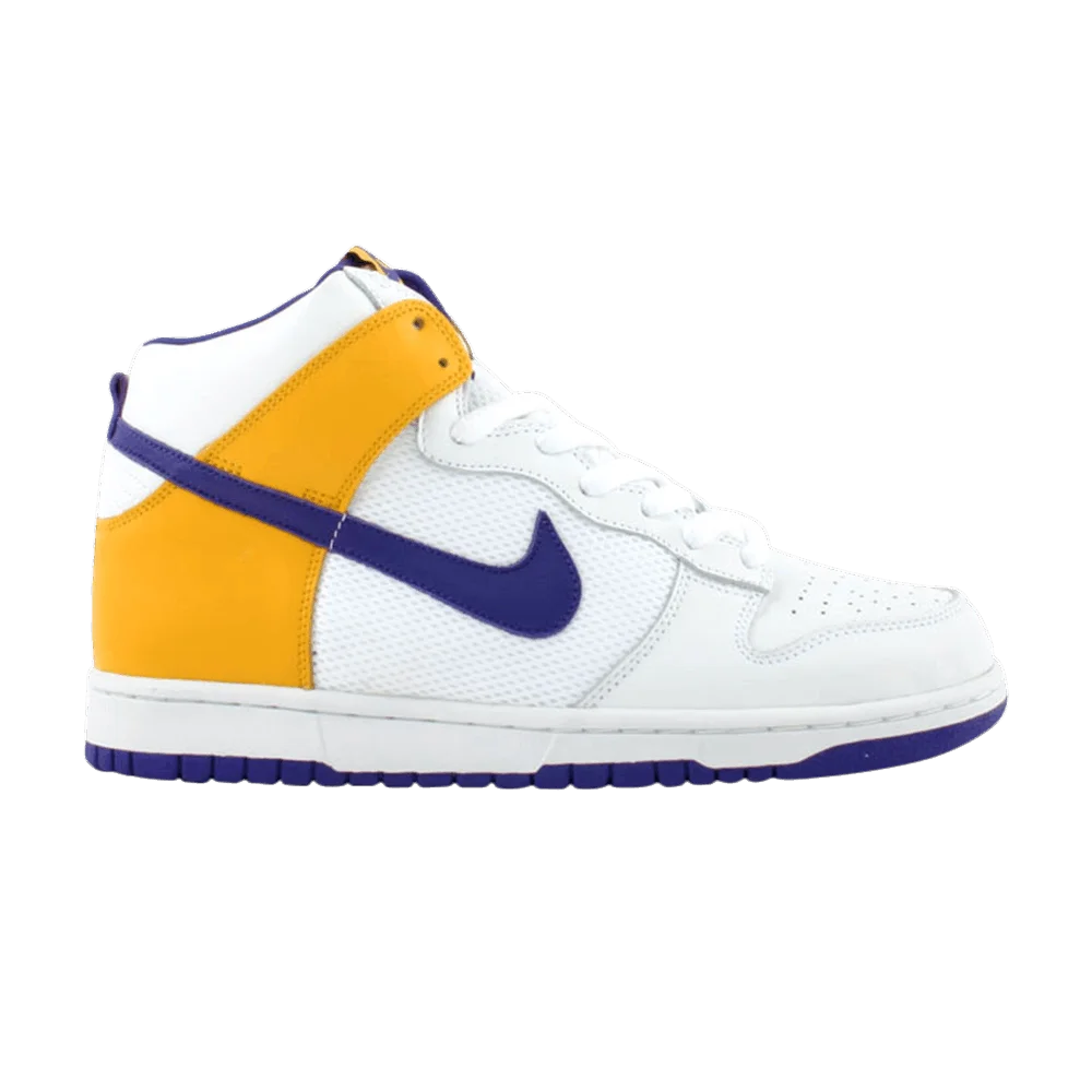 Krossovki-Nike-Dunk-High-Ltd