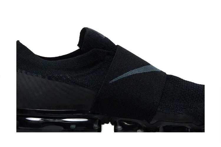 Krossovki-Nike-Air-VaporMax-Moc-Triple-Black-1