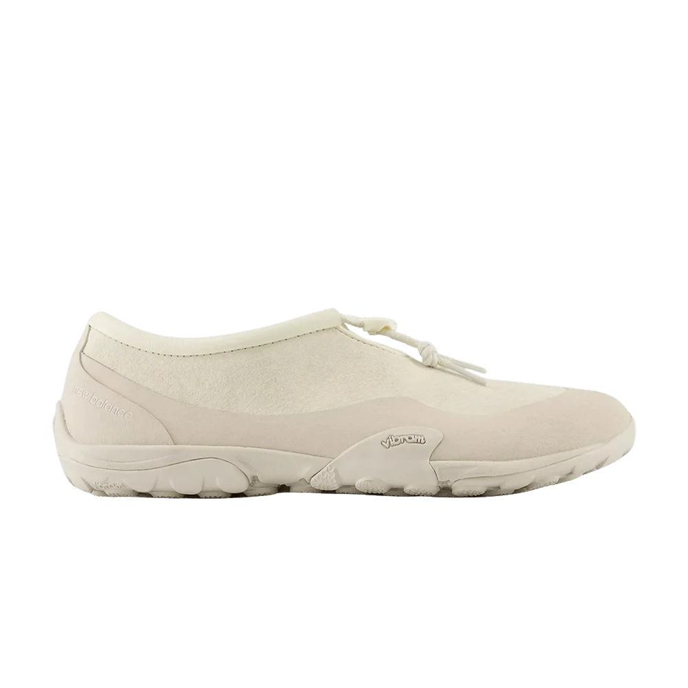 Krossovki-Tokyo-Design-Studio-x-New-Balance-MT10T-Angora-Moonbeam
