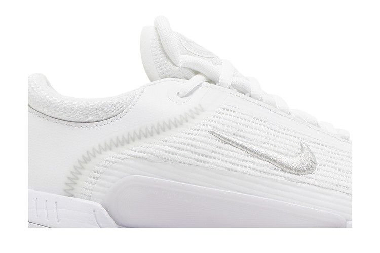 Кроссовки Wmns NikeCourt Zoom NXT 'White Metallic Silver'