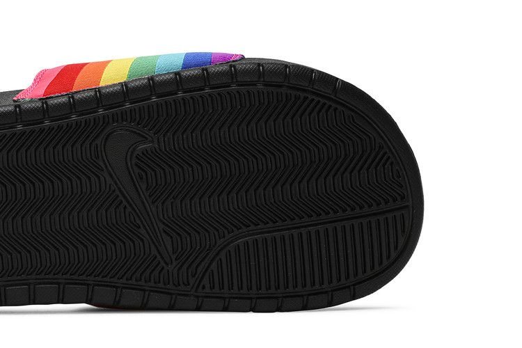 Кроссовки Nike Benassi JDI 'Be True'