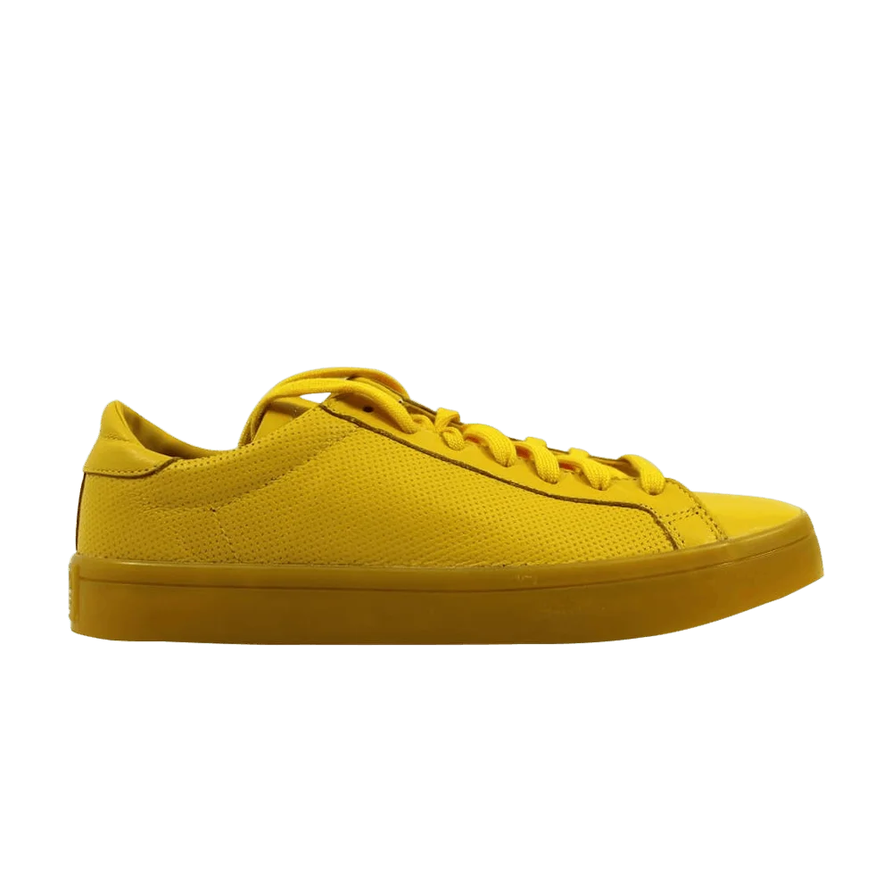 Krossovki-Adidas-Court-Vantage-Adicolor-Yellow