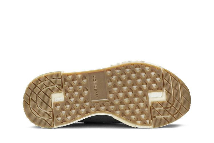 futurepacer-grey-carbon-cm8453_03