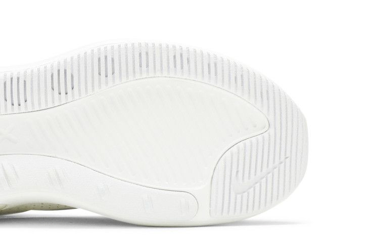 wmns-air-max-dia-se-mettallic-silve-ar7410-105_04