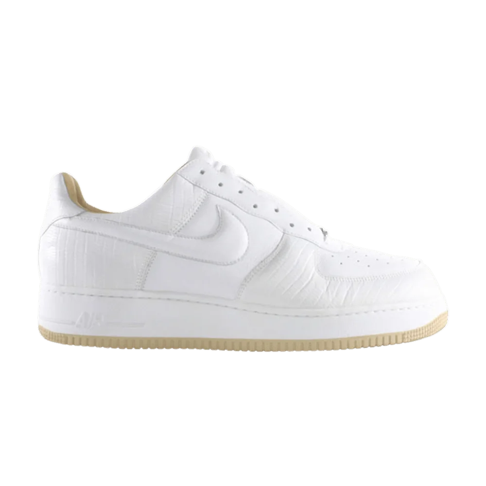 Krossovki-Nike-Air-Force-1-Lux-Lux