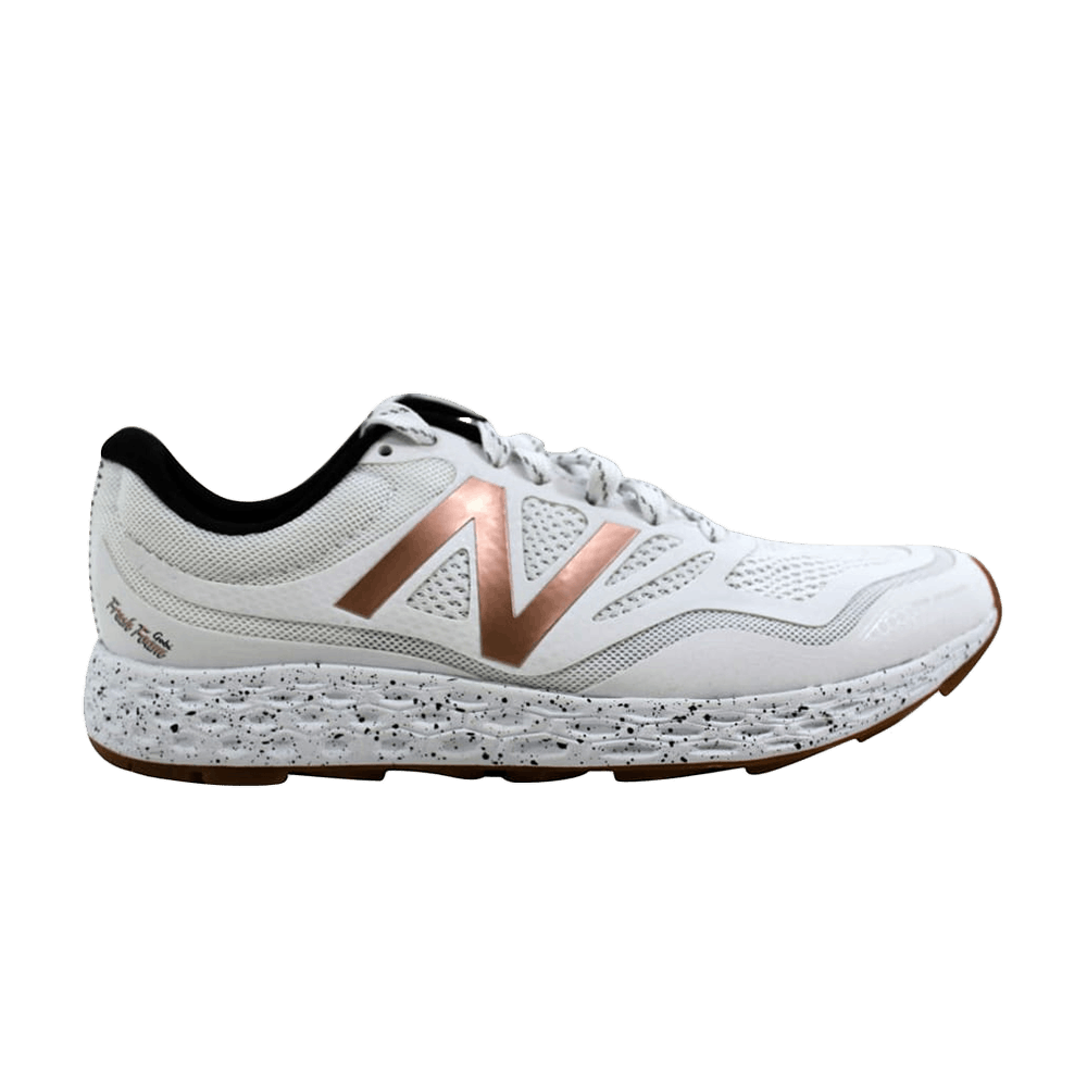 Кроссовки New Balance Wmns Fresh Foam Gobi Trail 'White Rose Gold'