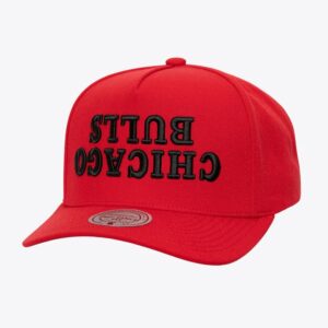 Mitchell-Ness-Red-Chicago-Bulls-Upside-Pro-Snapback-Hat-300x300