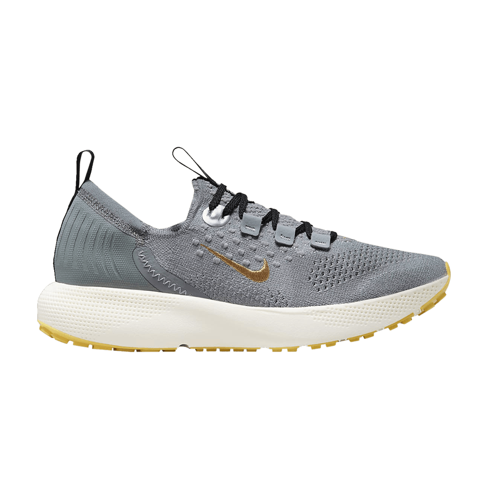 Кроссовки Nike Wmns React Escape Run Flyknit 'Cool Grey Metallic Gold Coin'