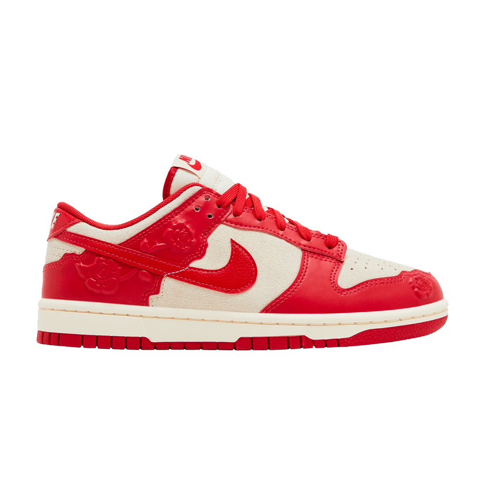 Кроссовки Nike Wmns Dunk Low 'Roses'
