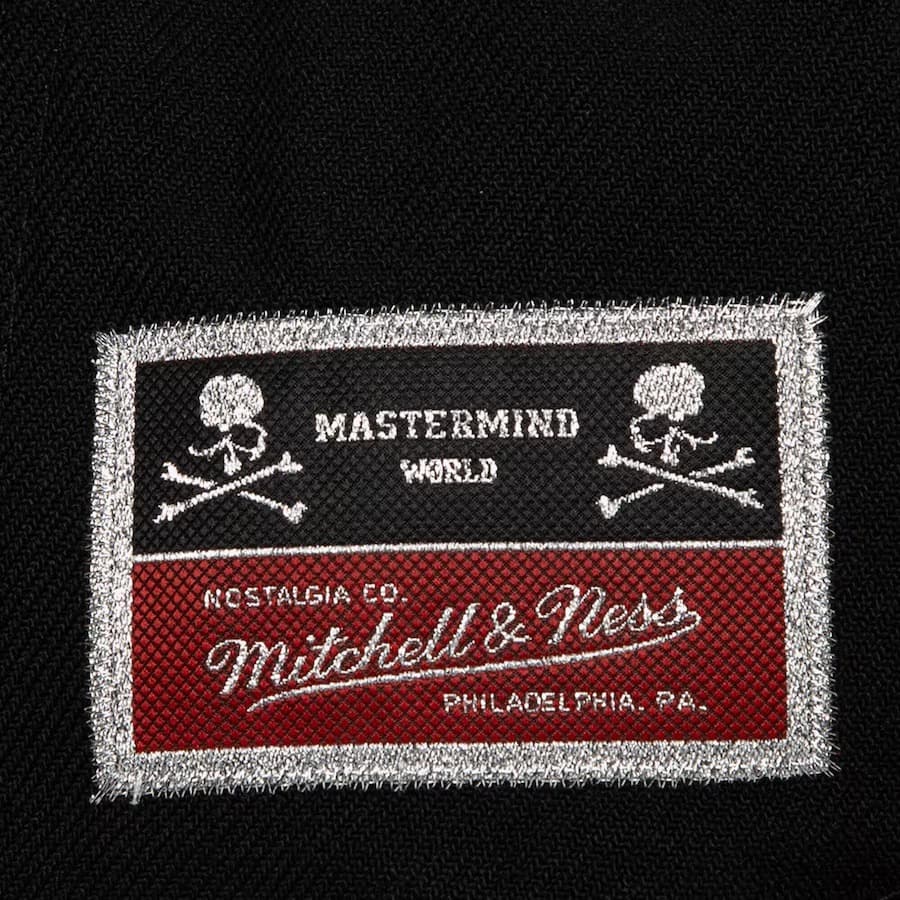 Mitchell-Ness-Black-Red-Mastermind-Adjustable-Hat-2