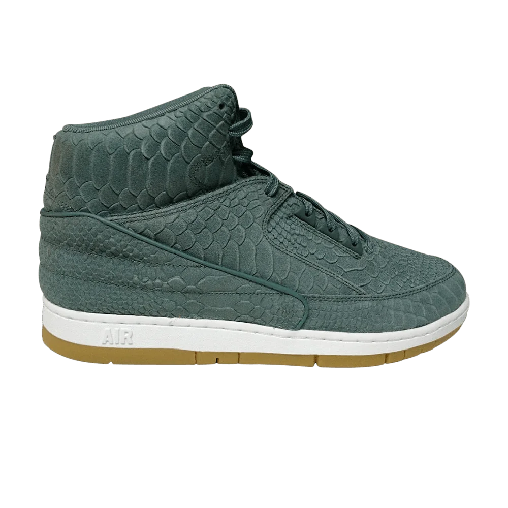 Krossovki-Nike-Air-Python-Premium