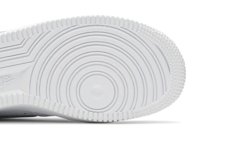 Кроссовки Nike Wmns Air Force 1 '07 'Triple White'