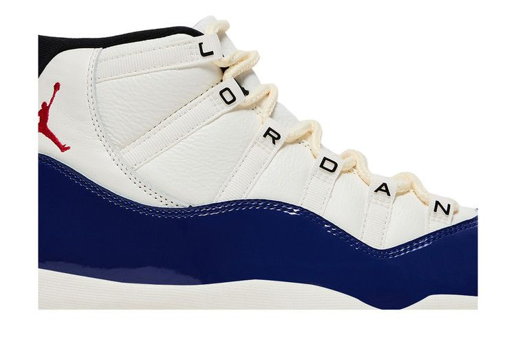 Кроссовки Air Jordan 11 Retro 'Rare Air'
