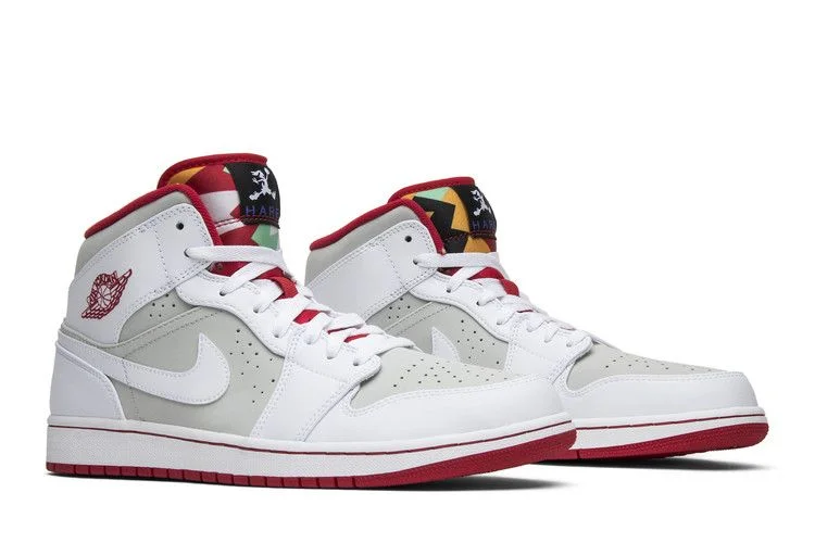 Krossovki-Air-Jordan-1-Mid-Hare-2015-7