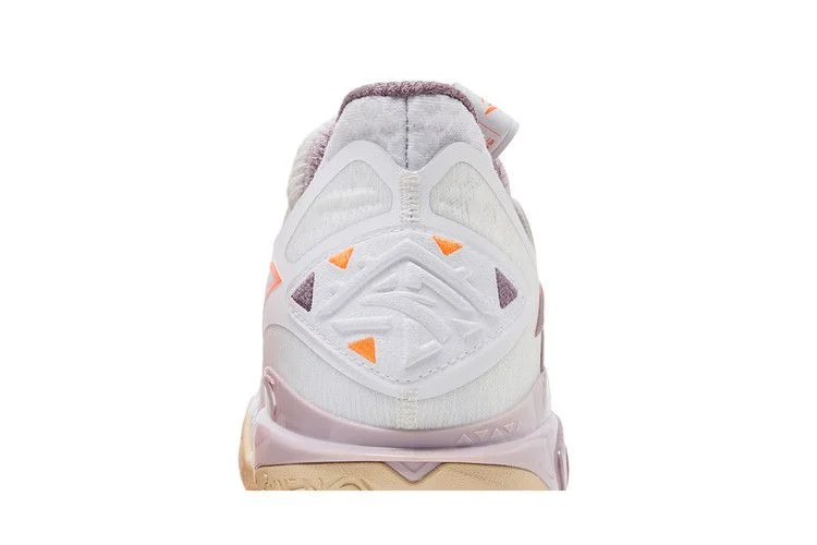Кроссовки Kyrie Irving x Anta Shock Wave 5 'Saltation'