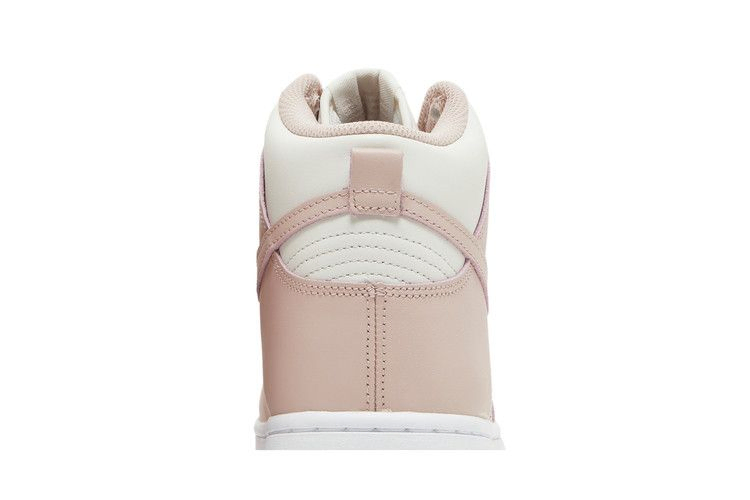 Кроссовки Nike Wmns Dunk High 'Pink Oxford'