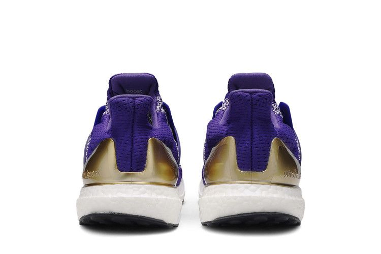 ultraboost-1-0-washington-huskies-ub-1-wh_05