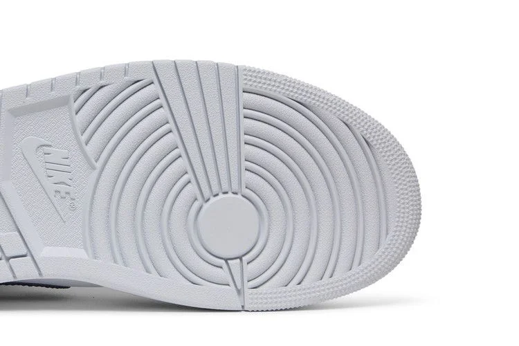 Кроссовки Air Jordan 1 Mid 'White Khaki Blue Void'