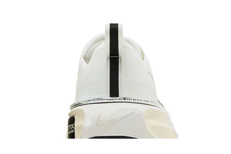 Кроссовки Nike Wmns ZoomX Invincible 3 Extra Wide 'Summit White Black'
