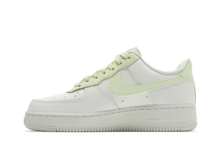 Кроссовки Nike Wmns Air Force 1 '07 'White Barely Volt'