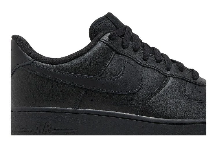Krossovki-Nike-Air-Force-1-07-Black-Gum-1