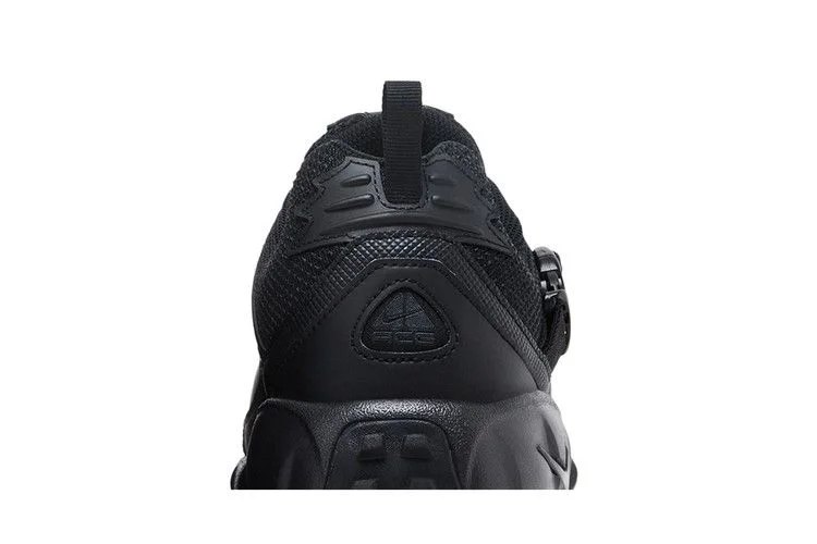 Krossovki-Nike-Air-Phassad-ACG-Triple-Black-2025-6