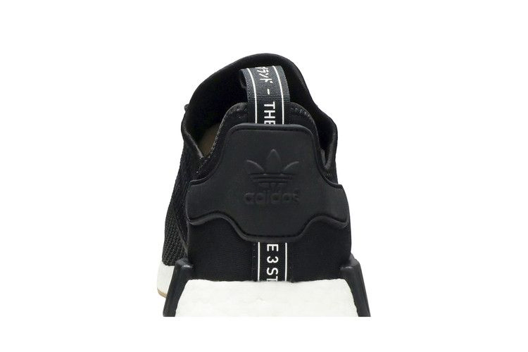 nmd_r1-core-black-b42200_06