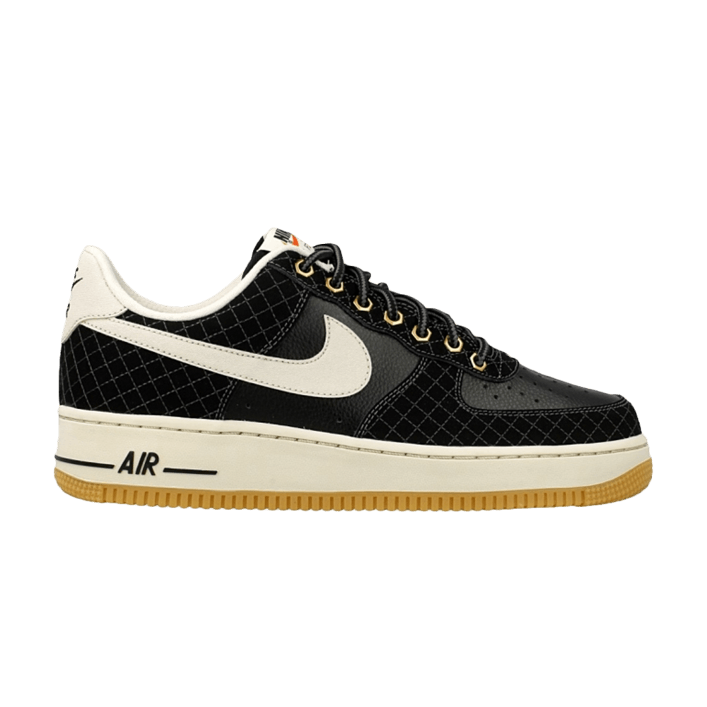 air-force-1-black-checkered-488298-095