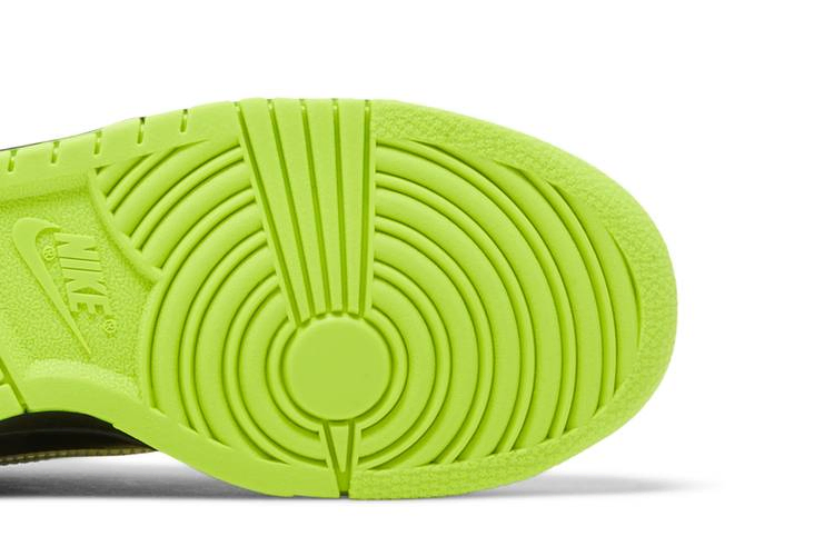 Кроссовки Nike Dunk Low SE GS 'Let's Dance'