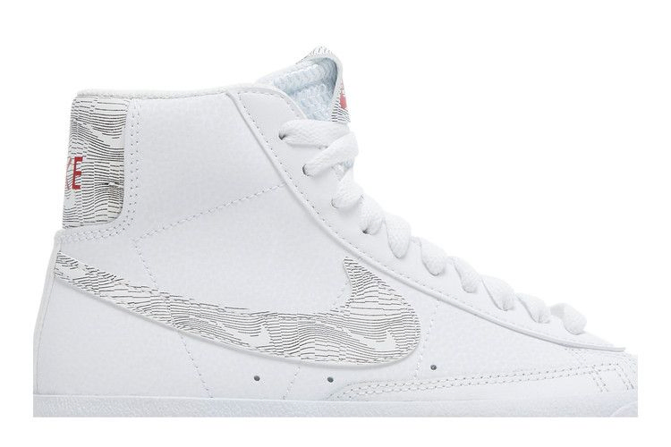 blazer-mid-77-gs-white-logo-print-dj4624-100_01
