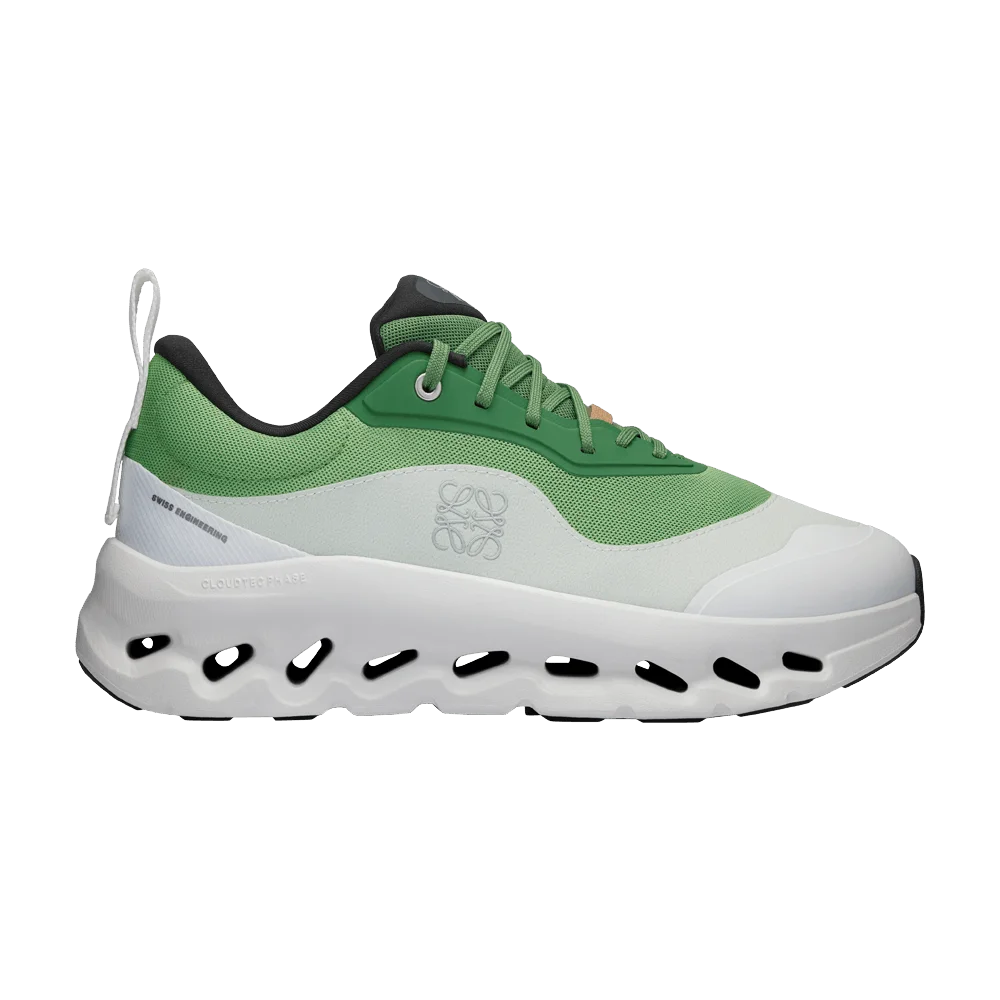 Krossovki-Loewe-x-ON-Cloudtilt-2-Green-White