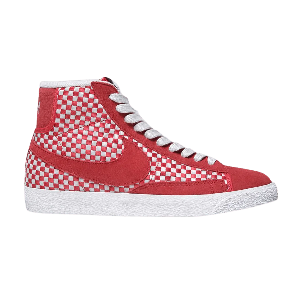 Krossovki-Nike-Blazer-Mid-Woven-Hyper-Red
