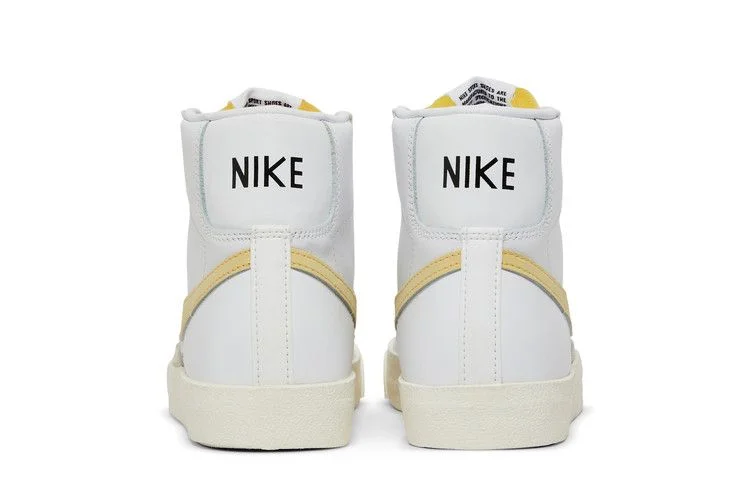 Кроссовки Nike Wmns Blazer '77 Vintage Mid 'Hyper Crimson'