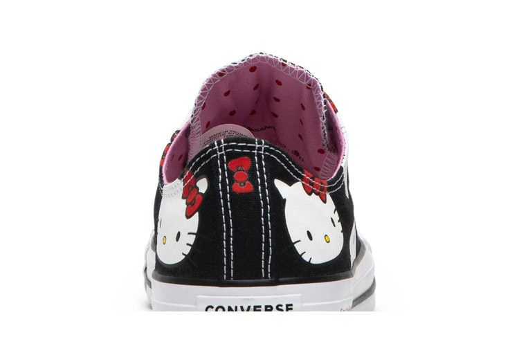 hello-kitty-x-chuck-taylor-all-star-canvas-low-top-162947c_06