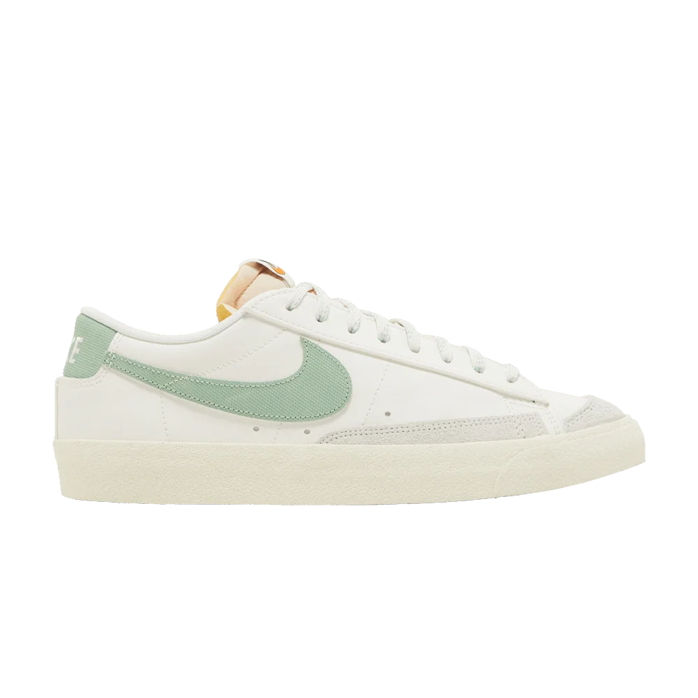 Krossovki-Nike-Blazer-Low-77-Premium-Certified-Fresh