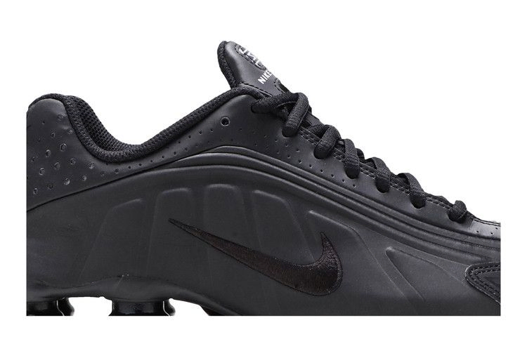 Кроссовки Nike Shox R4 GS 'Triple Black Embroidered Swoosh'