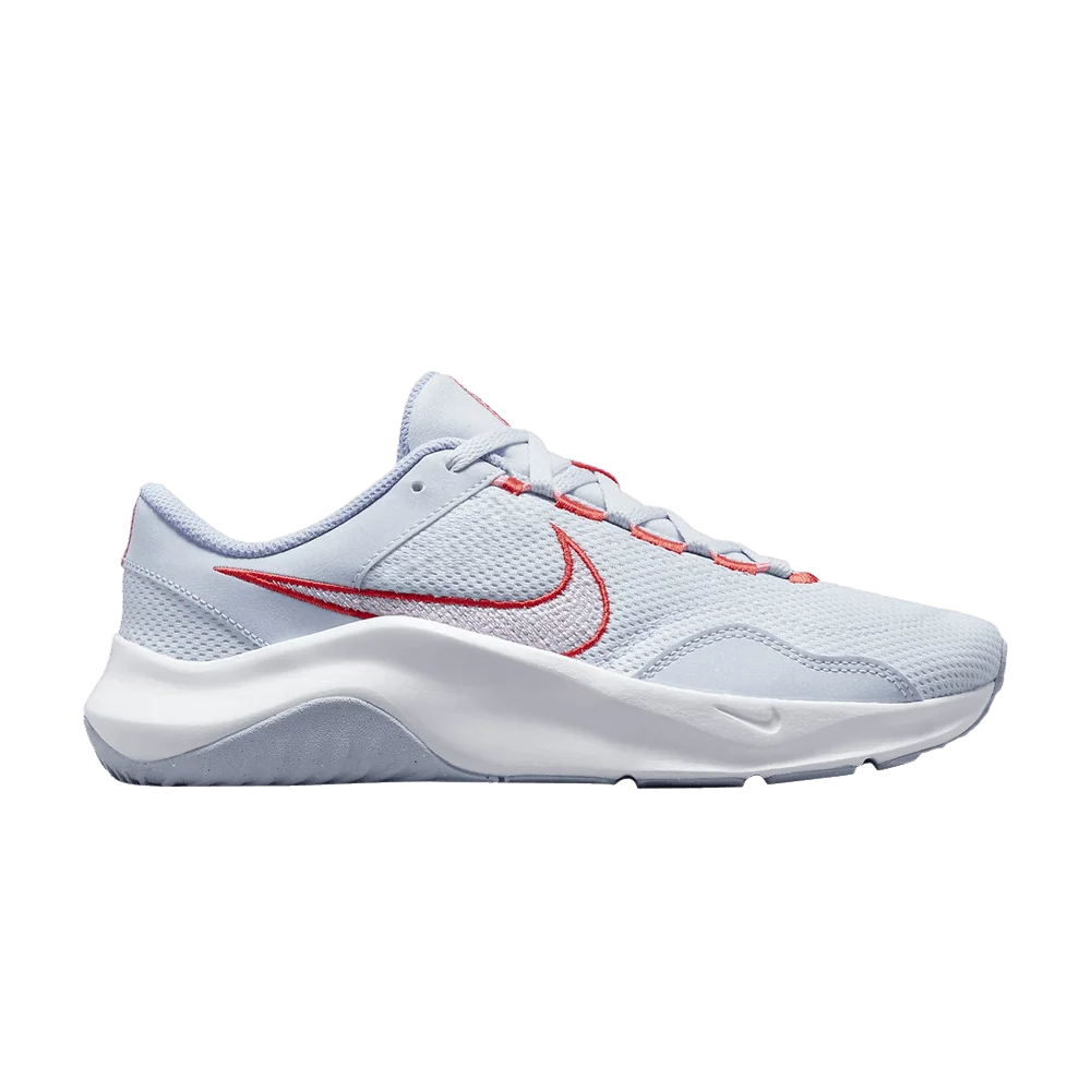 Krossovki-Nike-Wmns-Legend-Essential-3-Next-Nature-Football-Grey-Red