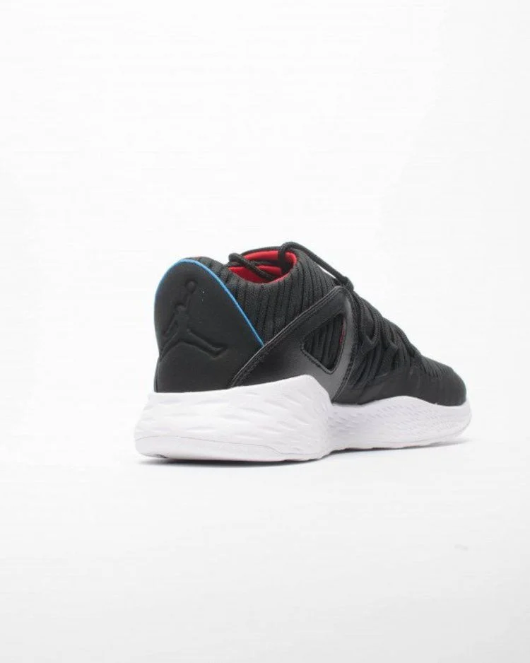 Krossovki-Air-Jordan-Formula-23-Low-Quai-54-3