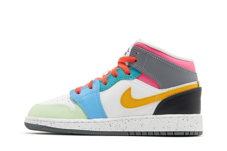 air-jordan-1-mid-se-gs-multi-color-fn1190-100_02