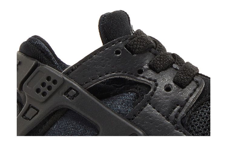 Кроссовки Nike Huarache Run TD 'Triple Black'