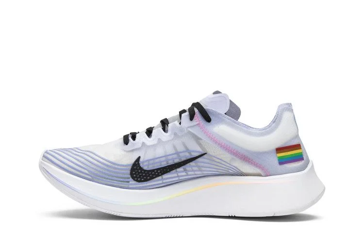 Krossovki-Nike-Zoom-Fly-SP-Be-True-2