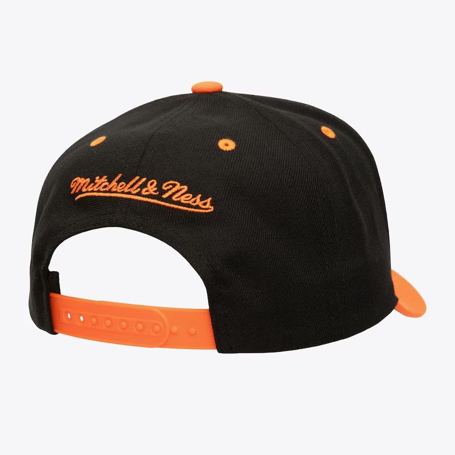Бейсболка Mitchell & Ness Black Anaheim Ducks All In 2.0 Pro Crown Snapback Hat
